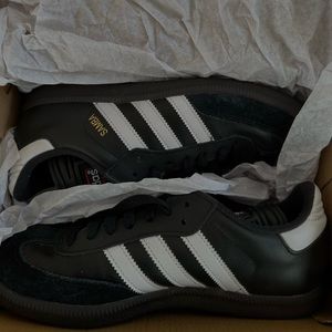 ADIDAS Samba Classic Men 6.5, Women 8